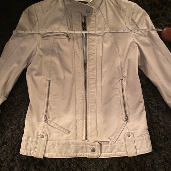 White leather jacket - Picture 8 of 9